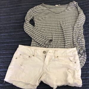 Gap long sleeve shirt gray and white size XS